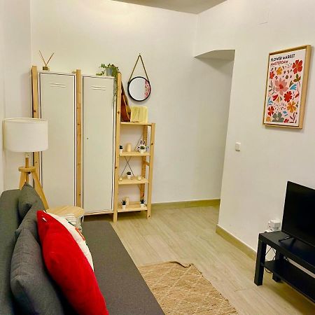 Stylish One Bedroom Flat In The Heart Of Madrid Exterior foto